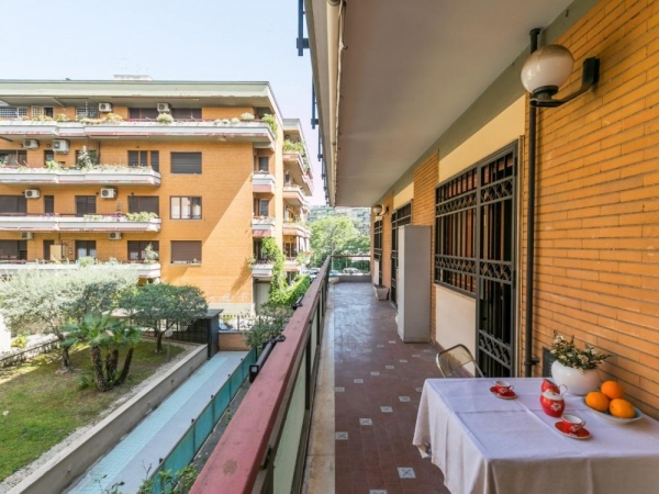 Via carlo Cipolla